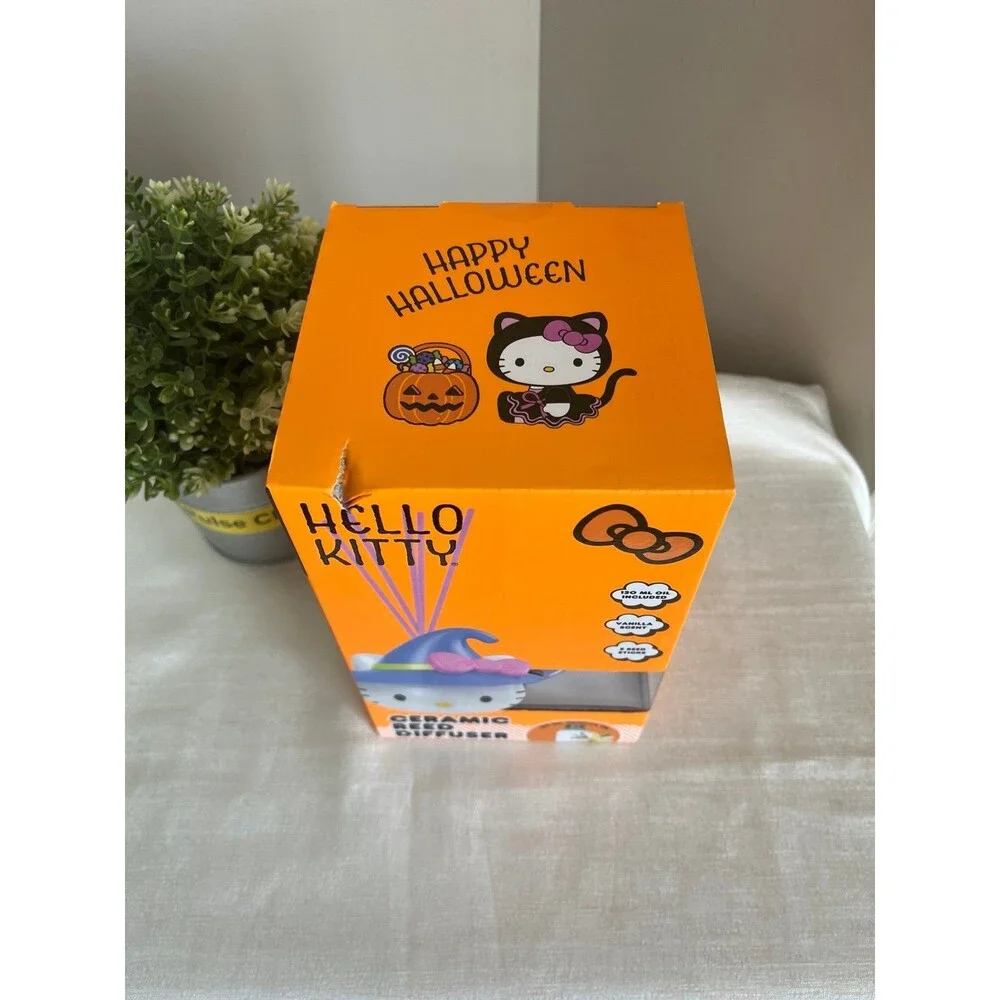 Sanrio Hello Kitty Ceramic Reed Diffuser – Halloween Witch Hat Design, Vanilla